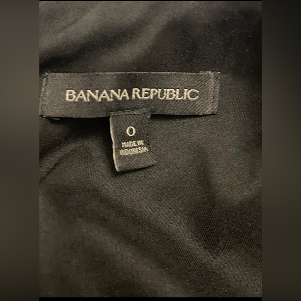 Banana Republic Double-Face Scalloped Waist Dress - Picture 6 of 8